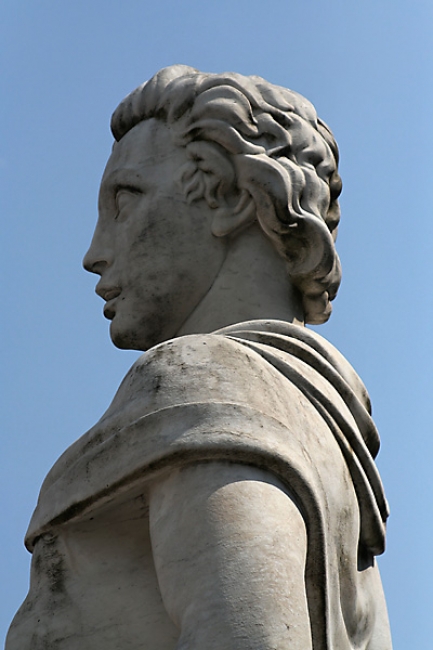 Stadio dei marmi 344